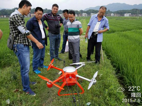 隆回县专业化防治首引中迅绿卫士农用无人机作业