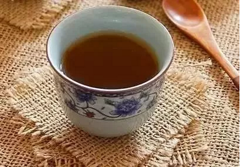 从现在到三伏前，冬病夏治，每天姜枣茶扫光湿气！